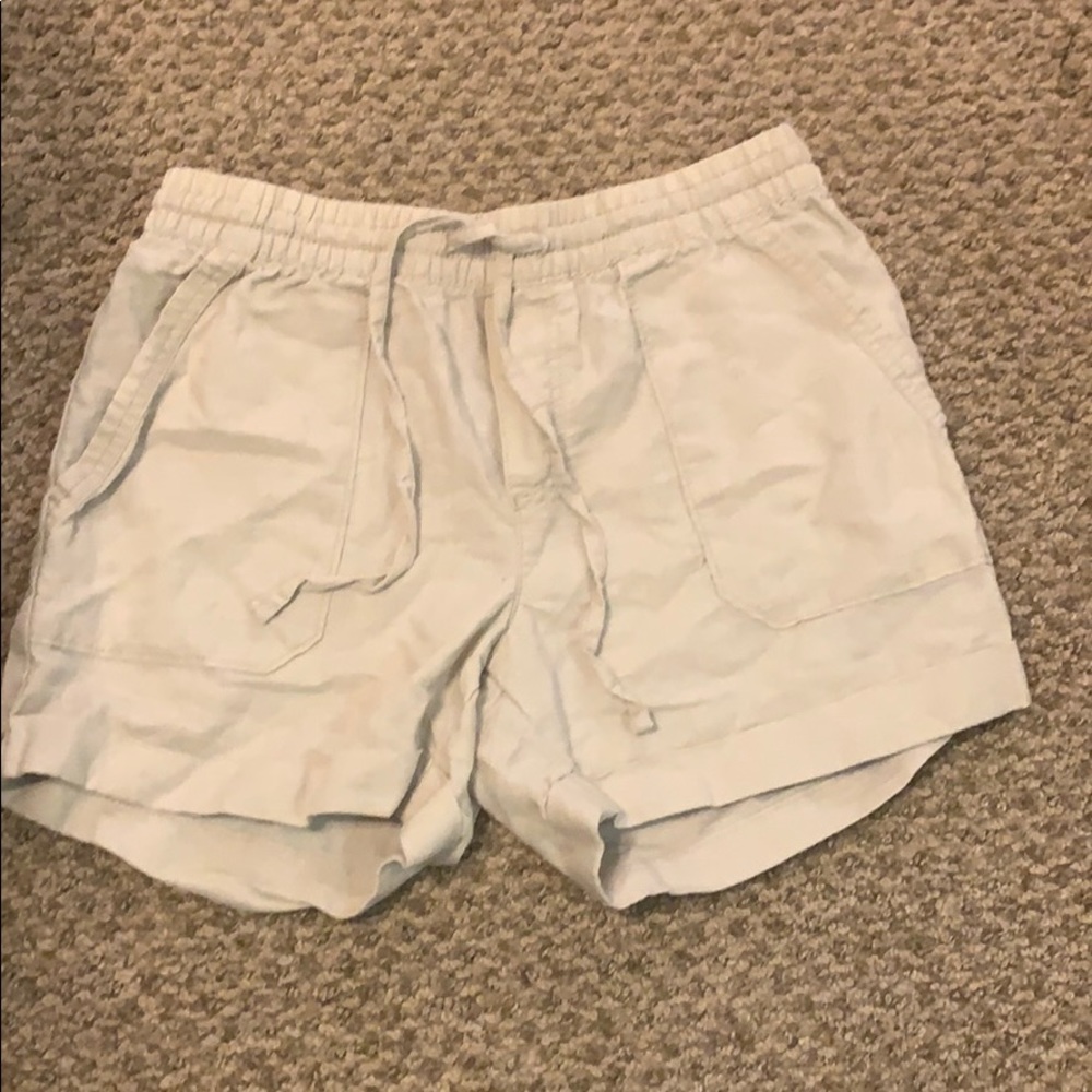Loose khaki shorts